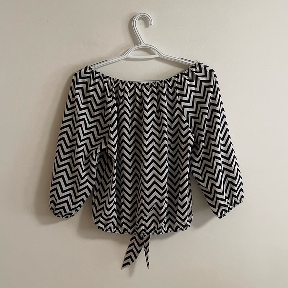 VINTAGE Chevron Blouse - Picture 2 of 5